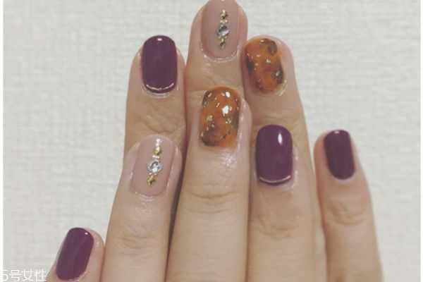 干花美甲有哪些？干花美甲图片大全