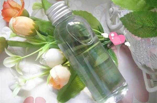 怎样鉴别化妆品的好坏？