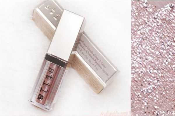 使用液体眼影要打底吗 液体眼影可以直接涂吗 使用液体眼影要打底吗 液体眼影可以直接涂吗