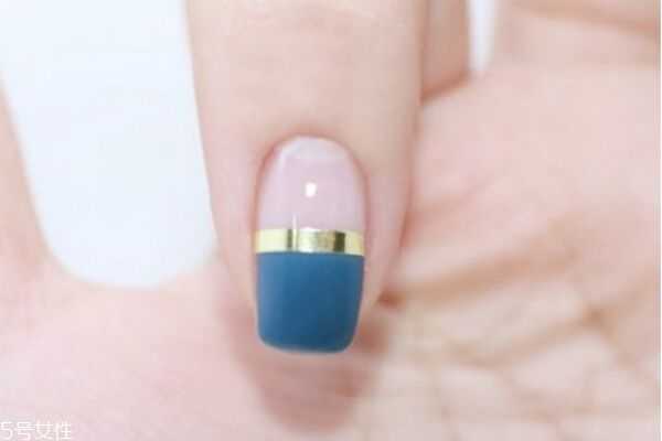 日系田园风美甲怎么做？丝绒美甲做法教程