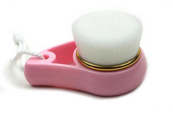 洗脸刷和洗脸扑哪个好 洗脸刷和洗脸扑哪个好
