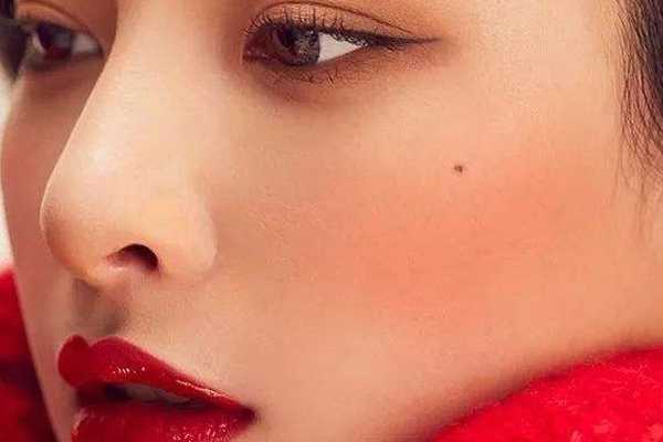 珊瑚橘腮红适合什么人