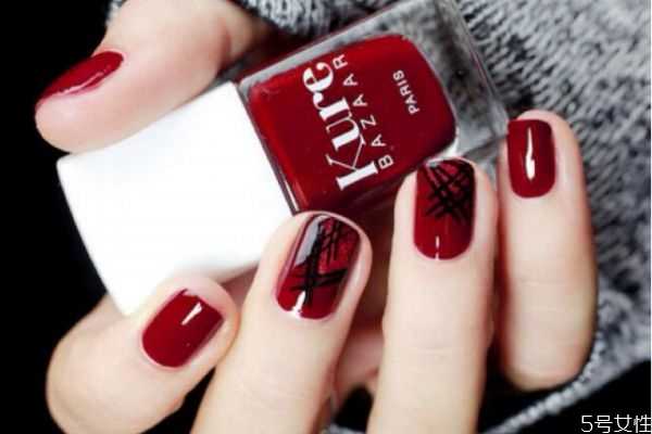 修指甲有几种方式？美甲应该怎么做呢