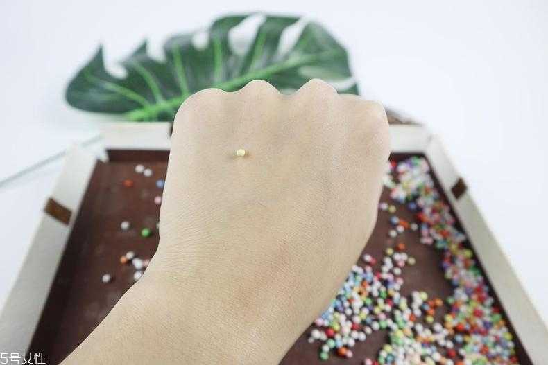 悦诗风吟散粉和纪梵希散粉哪个好? 悦诗风吟散粉和纪梵希散粉哪个好?