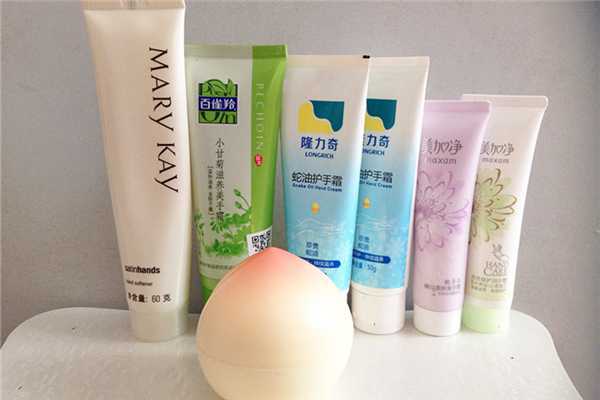 护手霜涂多少合适?护手霜正确涂手方法 护手霜涂多少合适?护手霜正确涂手方法