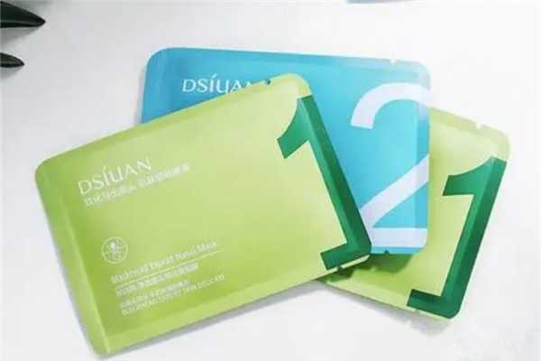 贴黑头贴有刺痛感是怎么回事?用黑头贴会不会越用越多 贴黑头贴有刺痛感是怎么回事?用黑头贴会不会越用越多