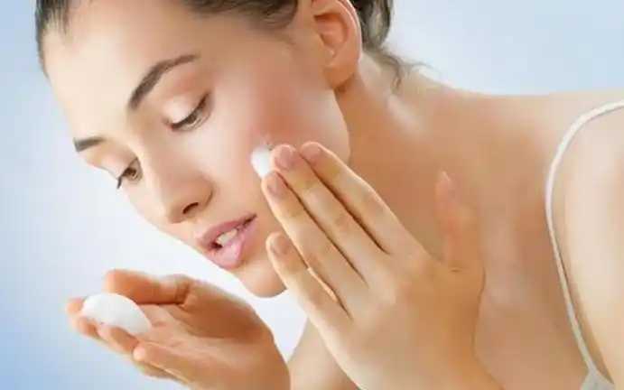 洁面慕斯能去除黑头粉刺吗