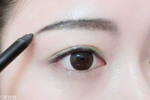 最简单的一字眉画法 最简单的一字眉画法