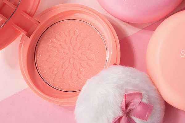 珊瑚橘腮红适合什么人