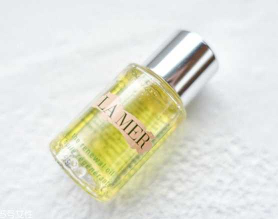 精华油适合油性肌肤吗