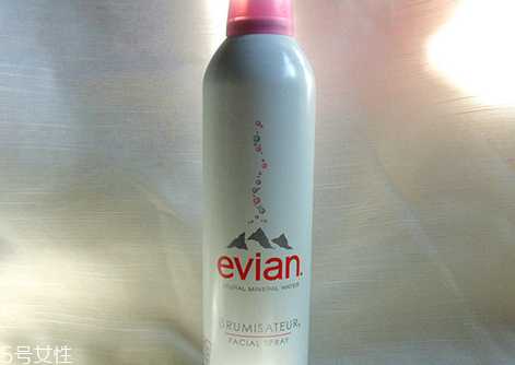 依云喷雾真假分辨方法 教你鉴别依云喷雾真假对比