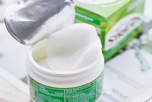 水杨酸棉片用完要洗吗？用完水杨酸棉片可以敷面膜吗