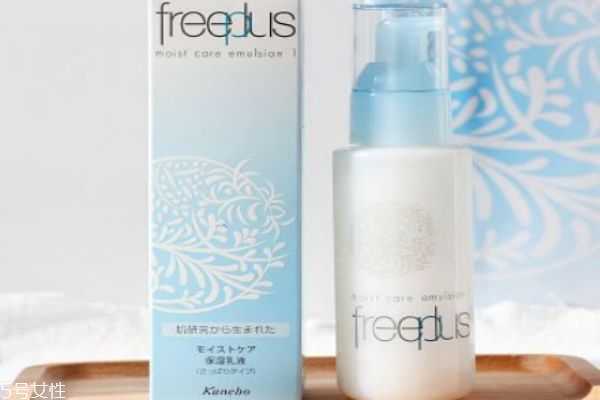 夏天油皮能不用乳液吗