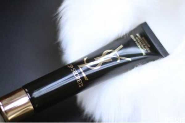 ysl黑绸缎怎么用?ysl黑绸缎和隔离的顺序 ysl黑绸缎怎么用?ysl黑绸缎和隔离的顺序