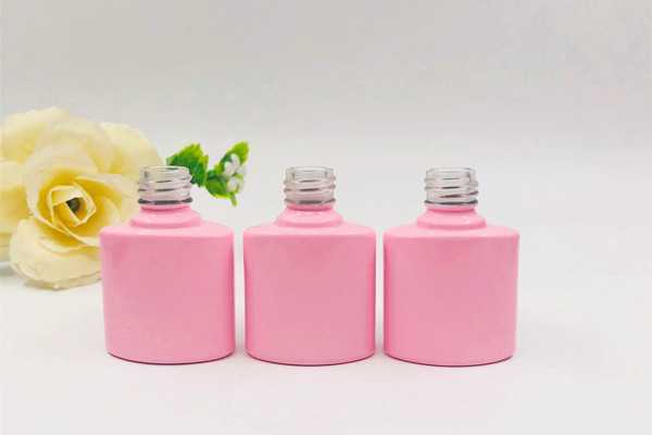 灰指甲能涂指甲油吗 灰指甲能涂指甲油吗