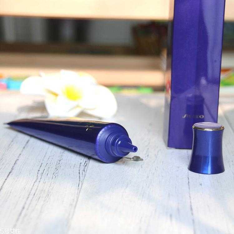 资生堂悦薇颈霜怎么用 论一个脖子的重要性