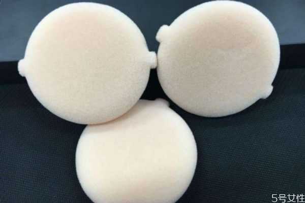 粉扑是用绒面还是海绵 粉扑是用绒面还是海绵
