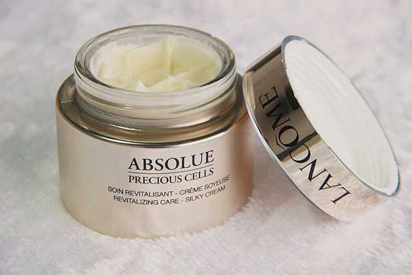 面霜多大年龄用？冬天用面霜还是用乳液