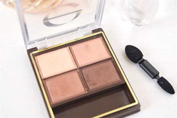 excel眼影哪个色好看？excel眼影怎么画好看