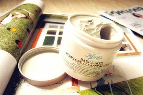 科颜氏白泥适合干皮吗