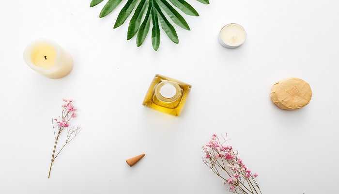 精华油和精华液的使用顺序 精华油和精华液的使用顺序