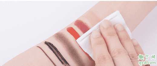 AKF紫苏卸妆水适合敏感肌吗 AKF紫苏卸妆水适合敏感肌吗