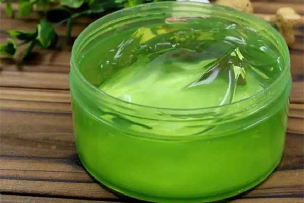 芦荟胶可以祛除黑色素沉淀吗 芦荟胶可以祛除黑色素沉淀吗