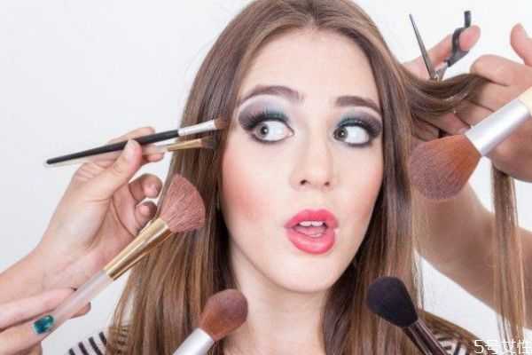 bb霜和粉底液隔离霜可以一起使用吗?bb霜和粉底液的顺序 bb霜和粉底液隔离霜可以一起使用吗?bb霜和粉底液的顺序