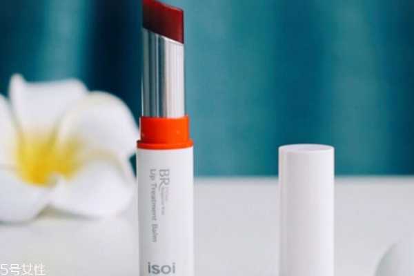 秋冬润唇膏哪个牌子好 韩妞人手一支的热搜产品