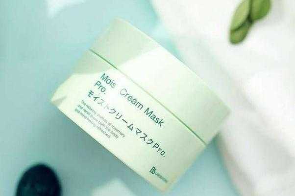 复活草面膜要用洗面奶洗吗