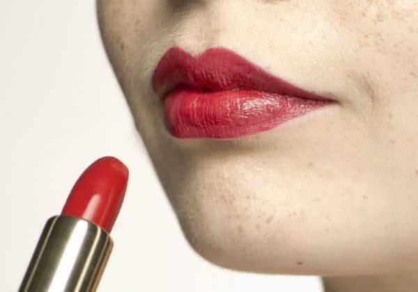 适合秋冬季节用的红棕色口红色号大牌推荐
