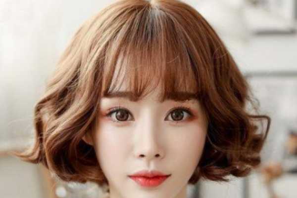 自然卷适合什么发型好看？这几款发型显的年轻又时尚
