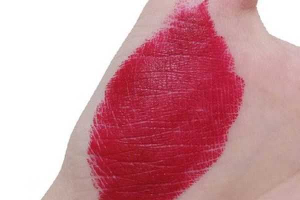 阿玛尼400是什么颜色?阿玛尼400口红怎么样 阿玛尼400是什么颜色?阿玛尼400口红怎么样