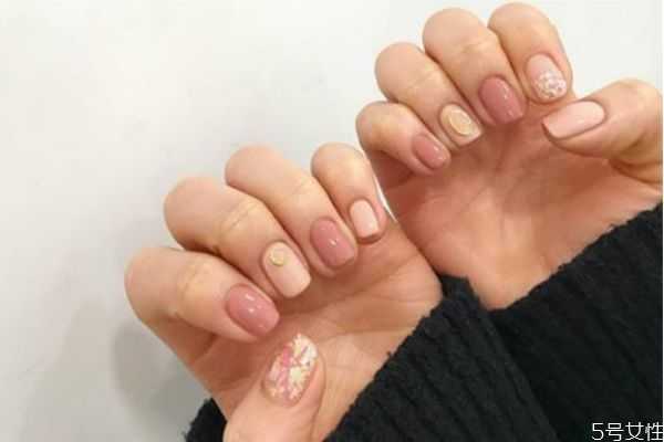 做完美甲能不能洗澡?美甲钻可以重复使用吗 做完美甲能不能洗澡?美甲钻可以重复使用吗