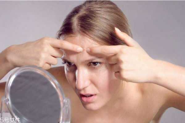 经期长痘痘如何调理