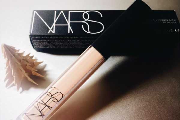 遮瑕液可以用洗面奶洗掉吗 遮瑕液可以用洗面奶洗掉吗