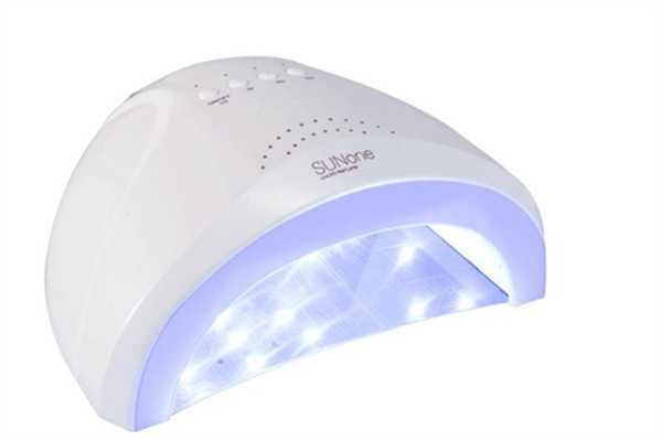 美甲灯是紫外线吗