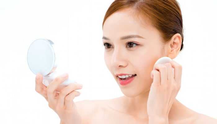 素颜霜和粉底哪个伤害大