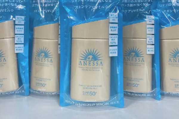 安耐晒可以用洗面奶卸掉吗 安耐晒可以用洗面奶卸掉吗