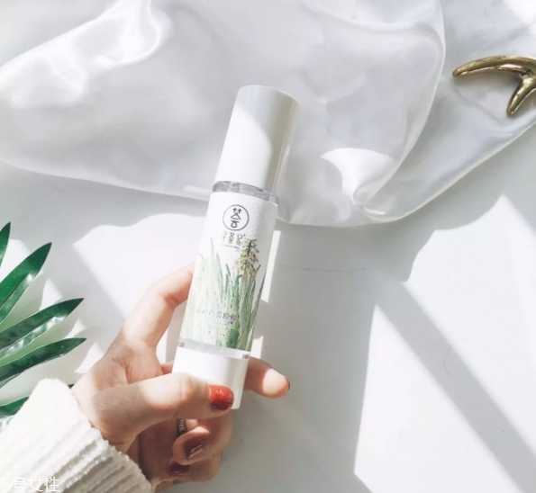 夏天适合用什么护肤品？夏天适合的护肤品