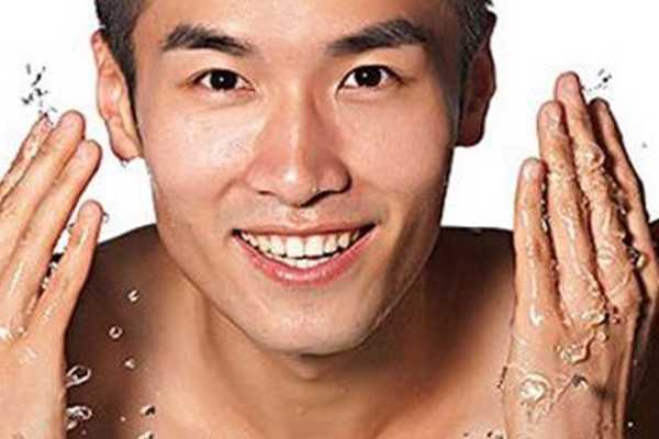 火山岩洗面奶适合肌肤 火山岩洗面奶适合肌肤