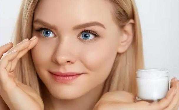 眼部皮肤干燥怎么办