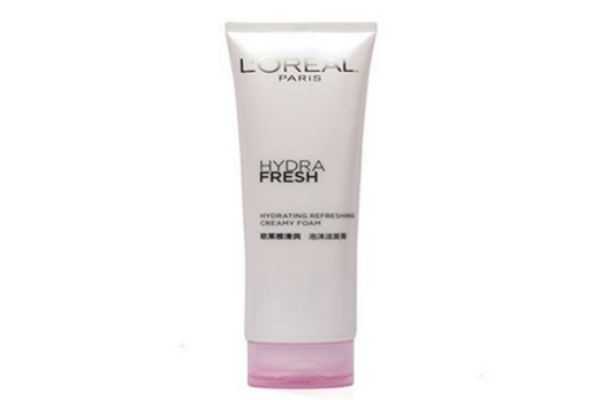 皂基洗面奶适合油皮吗 皂基洗面奶适合油皮吗