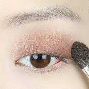 3款适合单眼皮的眼妆画法，拯救手残党！ 