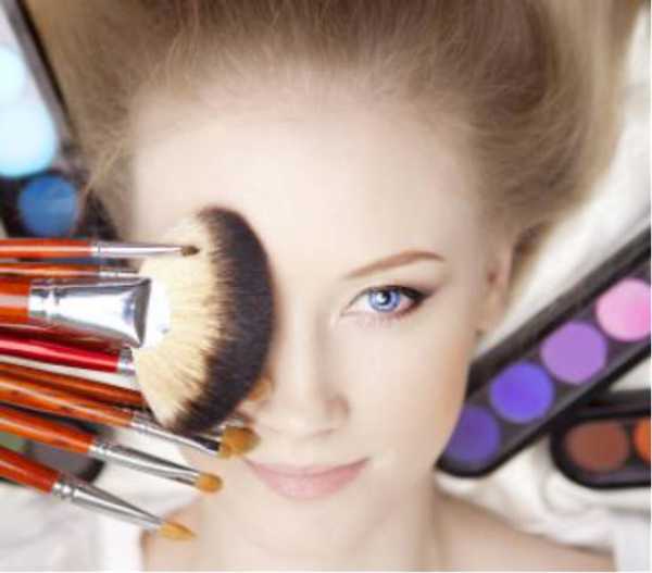 为什么不建议做化妆师