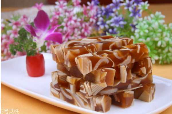 怎么按摩去除鱼尾纹 去鱼尾纹的按摩方法