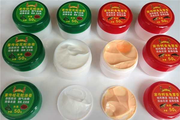 蛇油膏可以当面霜吗 蛇油膏可以当面霜吗