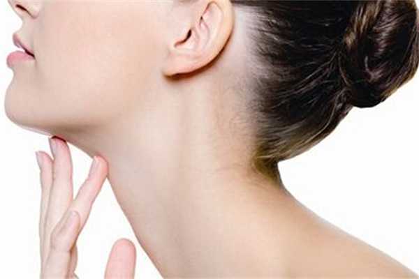 颈霜有必要单独买吗?颈霜有美白的效果吗 颈霜有必要单独买吗?颈霜有美白的效果吗