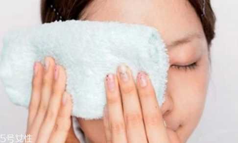 热毛巾敷眼睛多久？热毛巾敷眼睛的频率
