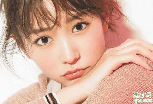 脸上老长闭口是啥原因?脸上突然开始长闭口怎么办 脸上老长闭口是啥原因?脸上突然开始长闭口怎么办